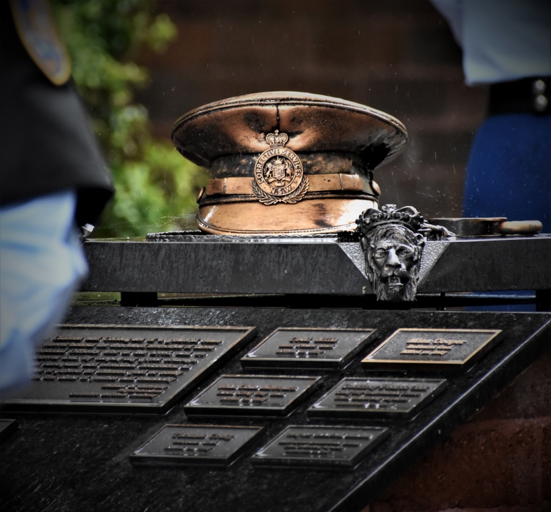 A statue for fallen colleagues